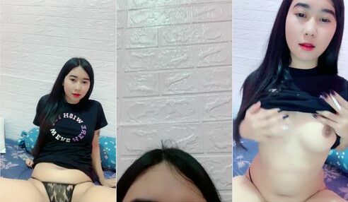 Nonton Bokep Indo Amerlita Remas Susunya Eluselus Memek