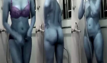 Nonton Bokep Indo Cam Janda Pamer Badan Buat Selingkuhannya Di Kamar Mandi